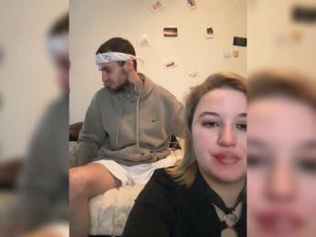 Foxirox webcam bongacams model stream image