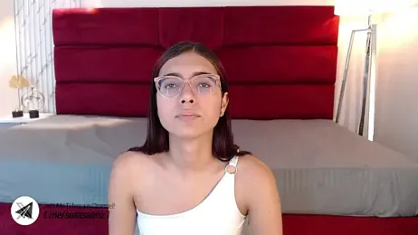 sara_saenz99 webcam model stream image