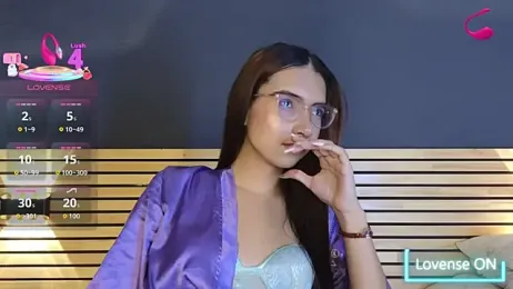 sara_saenz99 webcam stripchat model stream image