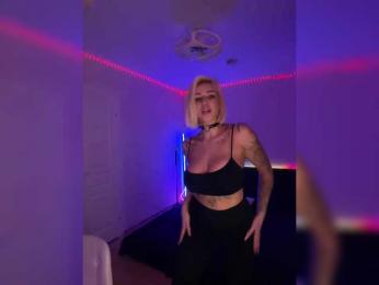 -AmazingBlonde- webcam model stream image