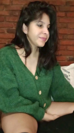Apriilhot webcam model stream image