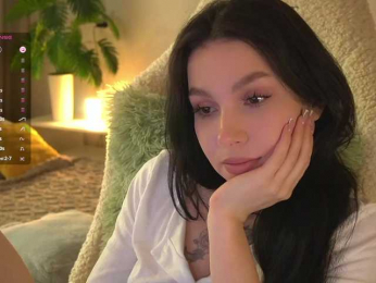 DramaQueen_ webcam model stream image