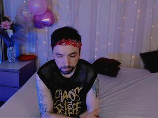 Markus Robbins webcam model stream image