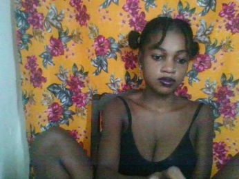 LovelyBlackGirl webcam bongacams model stream image