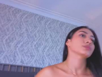 mia_oceann webcam model stream image