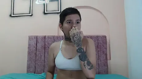 cami_hots webcam model stream image