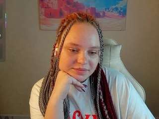 looly-rise webcam model stream image