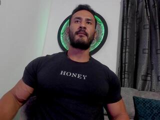 Curt X webcam model stream image