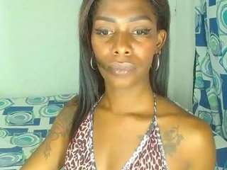 warrior-queen webcam model stream image