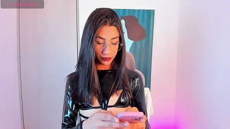 sofiaa_grey_ webcam model stream image