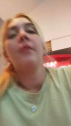 Ayutitaa webcam model stream image