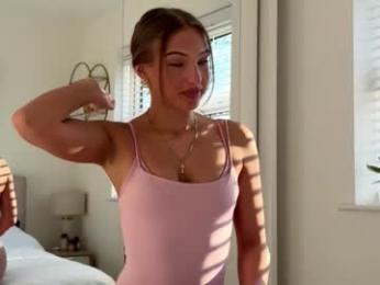 rosebella_ webcam model stream image