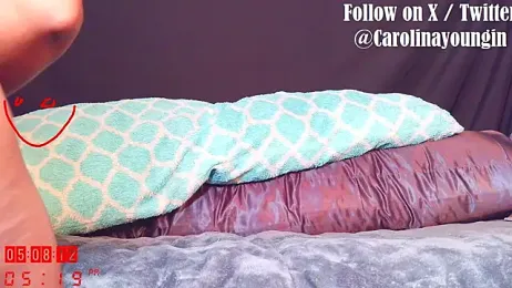 Carolinayoungin webcam model stream image