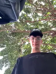 Luck__090 webcam model stream image