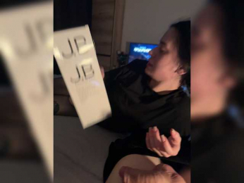 wowitsbarbie_ webcam bongacams model stream image