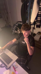 Plewus99 webcam cam4 model stream image