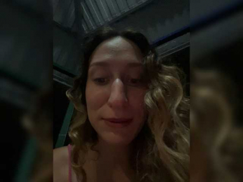 Chikipikin webcam model stream image