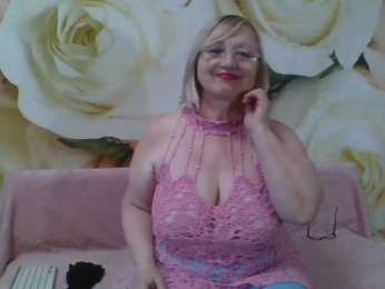Beatris-K webcam model stream image