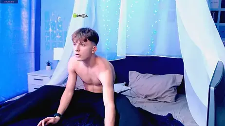 travis_wolf_ webcam model stream image