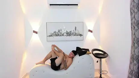 YouBratty2 webcam stripchat model stream image