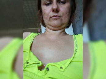 Juli-huston webcam model stream image