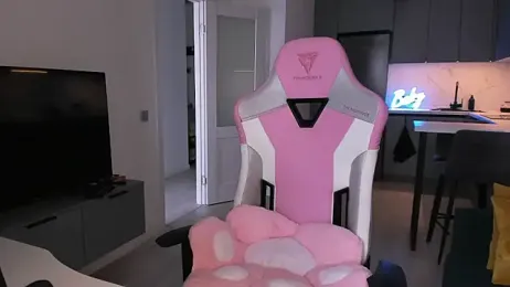 wow_lovie webcam model stream image