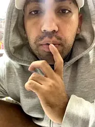 JuanZapata33 webcam model stream image