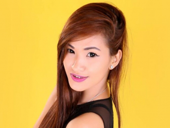 AnneGela webcam model stream image