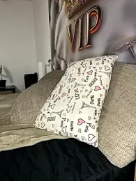 Luna1114 webcam model stream image