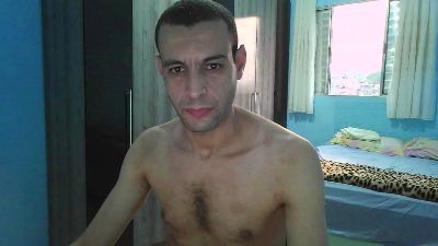 Ronnishotx webcam model stream image