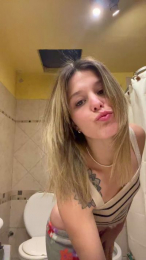 xvalenof webcam model stream image