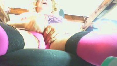 VickyDWT webcam model stream image