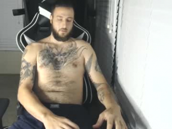 swoozy_ webcam model stream image