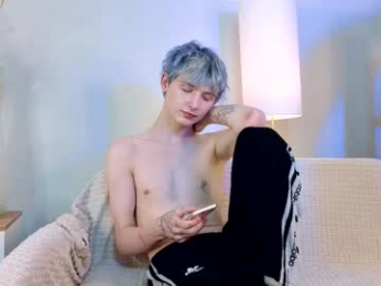 kessy_white webcam model stream image