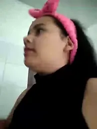 _Miaaleon webcam model stream image