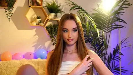 petitegonwiild webcam model stream image