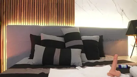 ZaraLuuv webcam model stream image