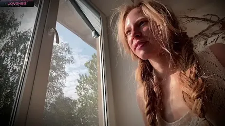 _Phantom_thread_ webcam model stream image