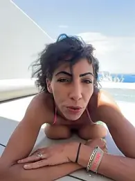 Yasmiinee webcam stripchat model stream image