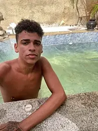 MrLeoLatino webcam model stream image