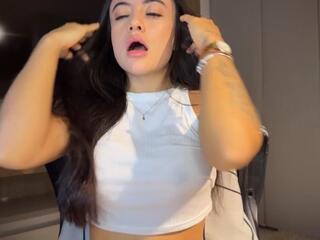 Miia Vega webcam model stream image