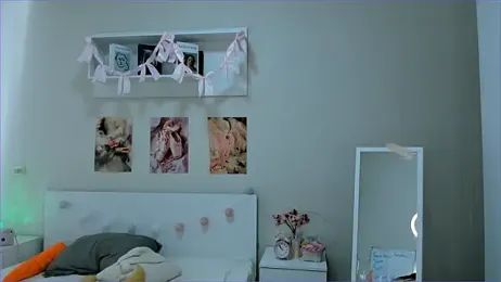 Milly_Lane webcam model stream image