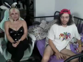 mochi_rainbow webcam model stream image
