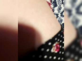 little_pussy webcam model stream image