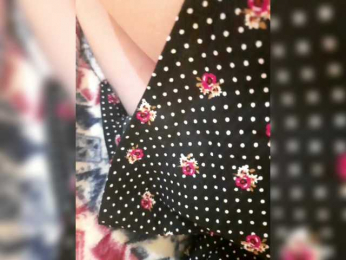 little_pussy webcam model stream image