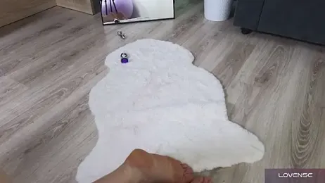 Extra_natural webcam model stream image