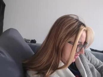 larysalovexxx94 webcam chaturbate model stream image