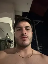 noahstevenss webcam model stream image