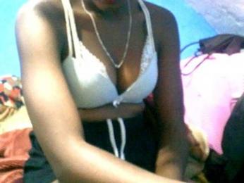 Claudia9 webcam bongacams model stream image