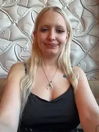 Mila_NoRules webcam model stream image